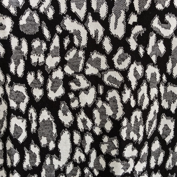 LONDON TIMES Animal Print Sleeveless Dress - Picture 2 of 7